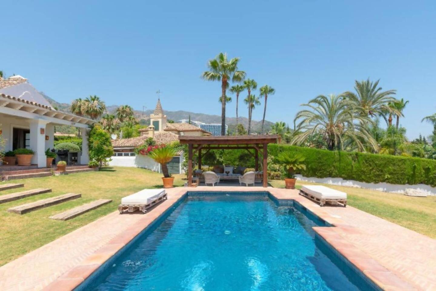 Villa Casa Sol Encantadora Villa Con Piscina Marbella Exterior photo