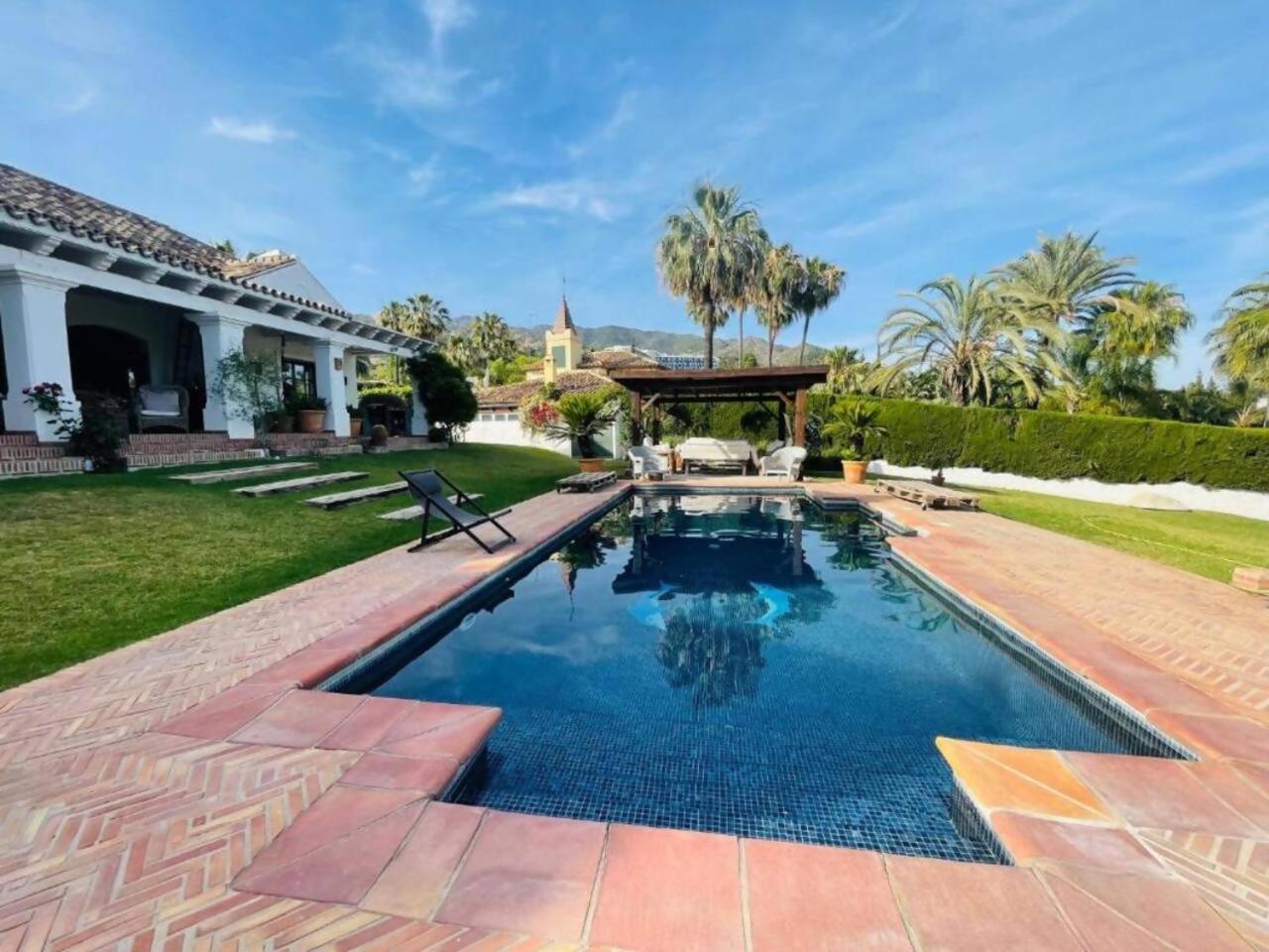 Villa Casa Sol Encantadora Villa Con Piscina Marbella Exterior photo