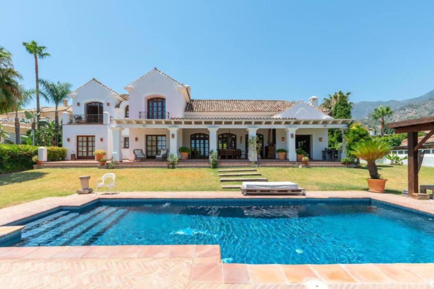 Villa Casa Sol Encantadora Villa Con Piscina Marbella Exterior photo